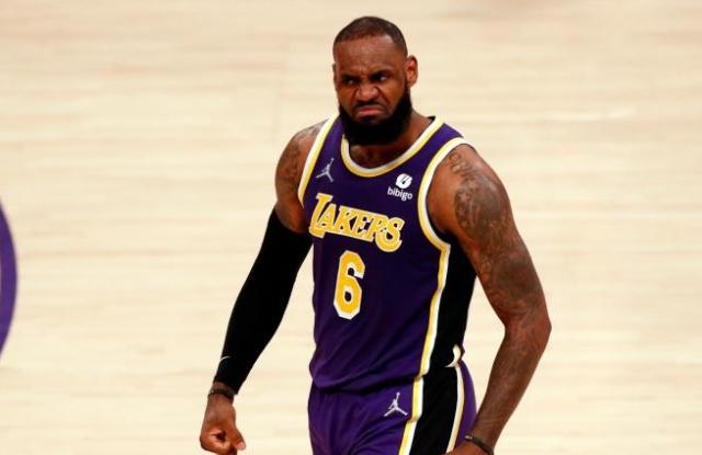 V体育入口-詹姆斯湖人开始拉扯？东部某GM：他想让佩林卡出局